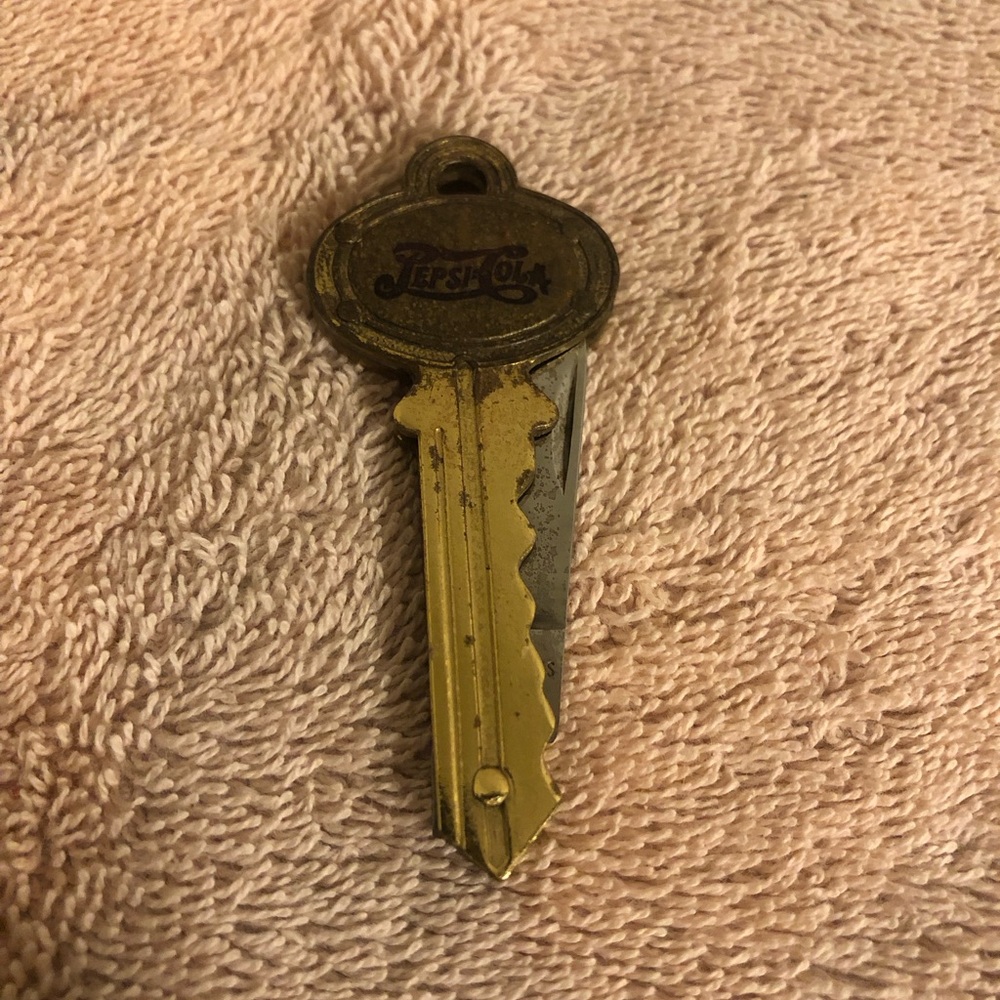 Vintage Pepsi Key Shaped Keychain Pocket Knife